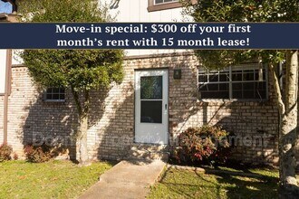 Building Photo - 2425 Ashmore Ave