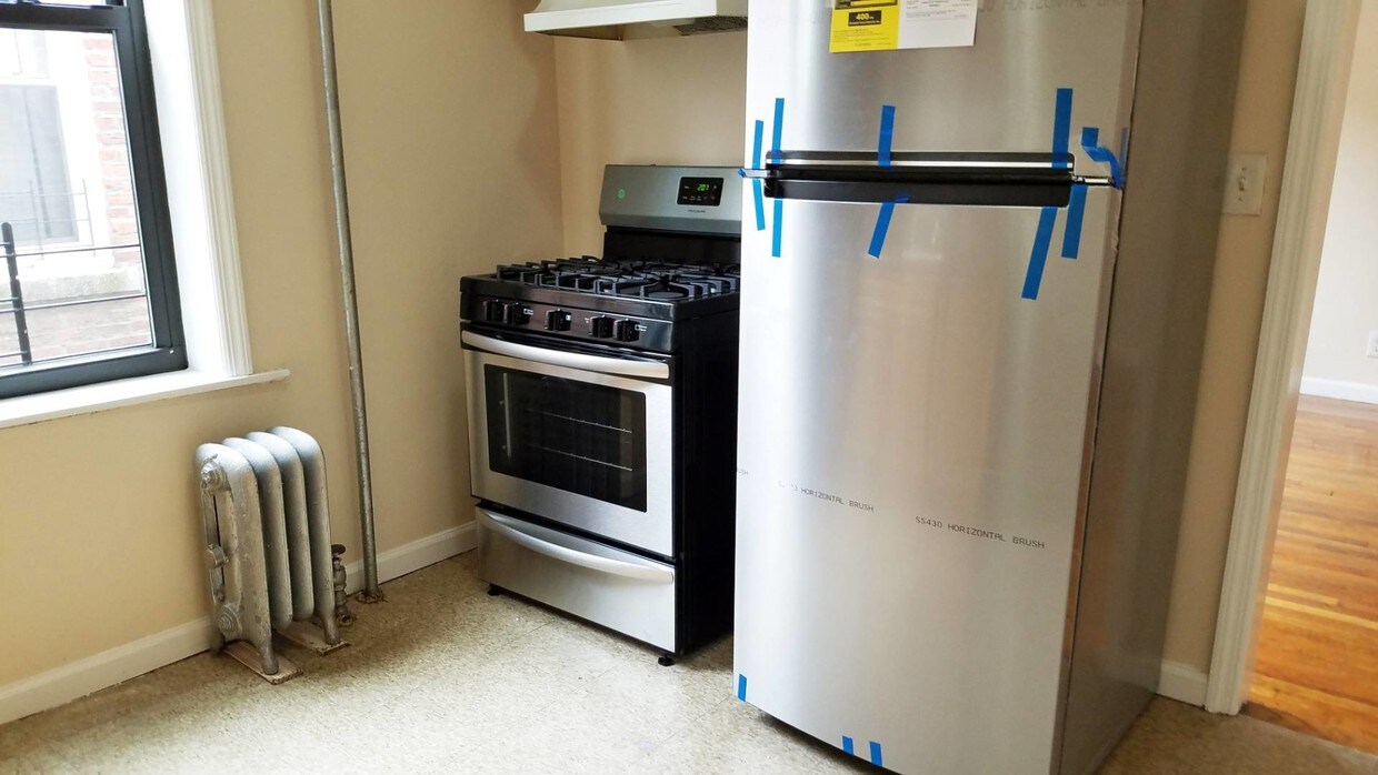 Foto del edificio - 37-25 98th St