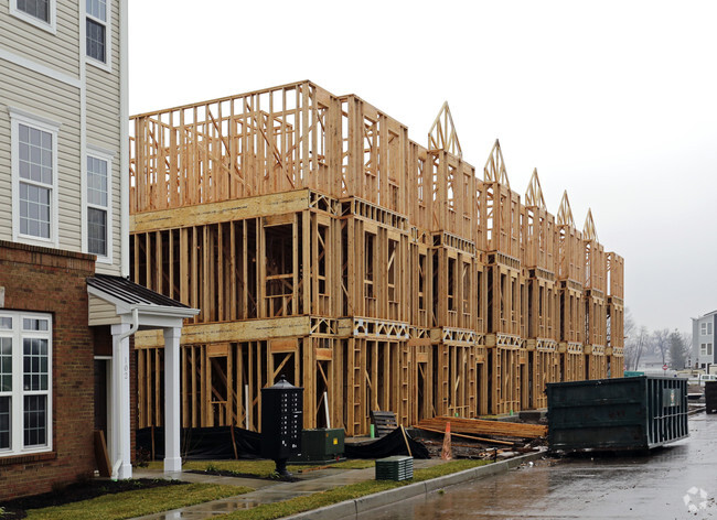 Building Photo - Liberty Square at Wesmont Station