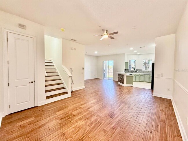 Foto del edificio - 8614 Miramar Terrace Cir