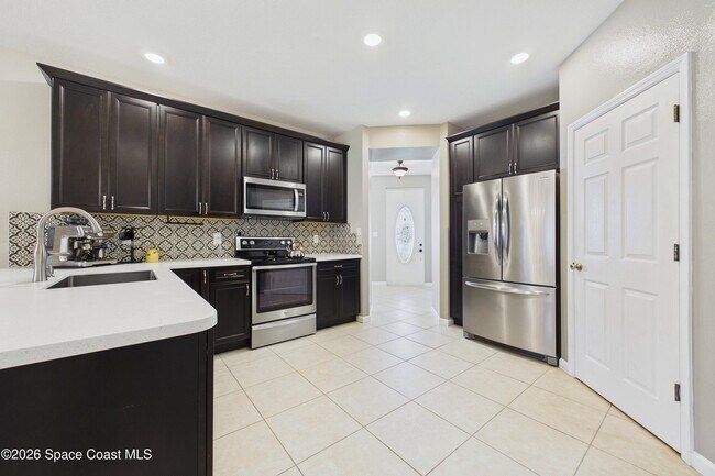 Building Photo - 551 Loxley Ct