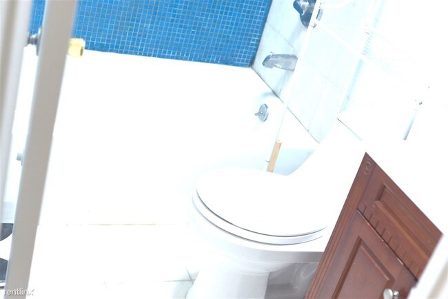 Foto del edificio - 2427 43rd St