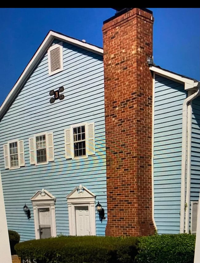 Foto del edificio - 5576 Clover Rise Ln