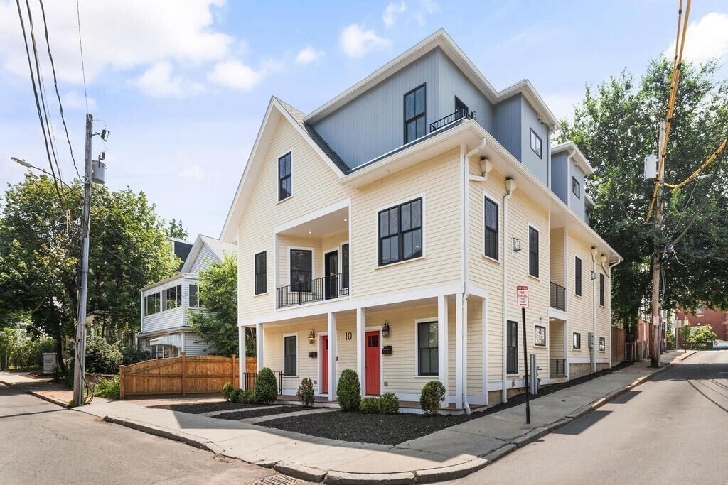 10 Emerson St, Somerville, MA 02143 Townhome Rentals in Somerville MA
