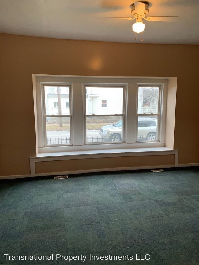Building Photo - 4 br, 1 bath House - 1525 Clark