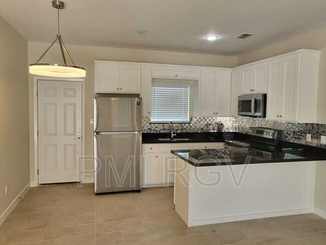 Foto del edificio - 1040 English Ave