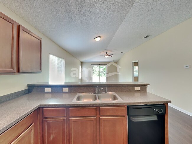 Foto del edificio - 6126 Sage Willow Way