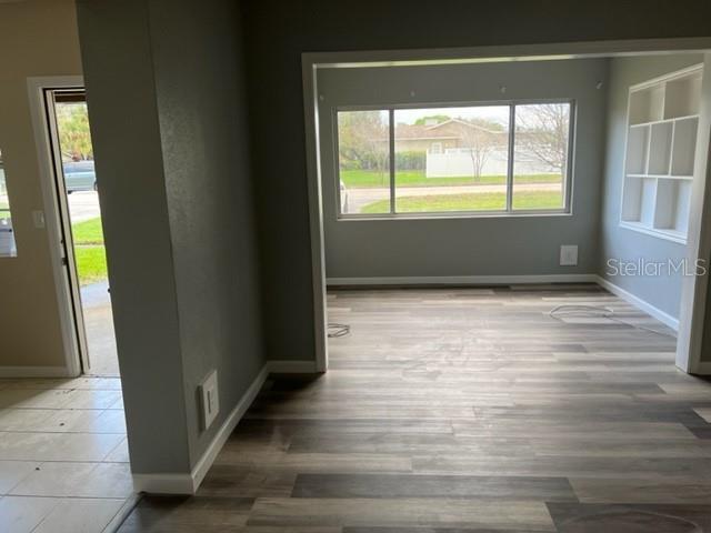 Foto del edificio - 400 83rd Ave N