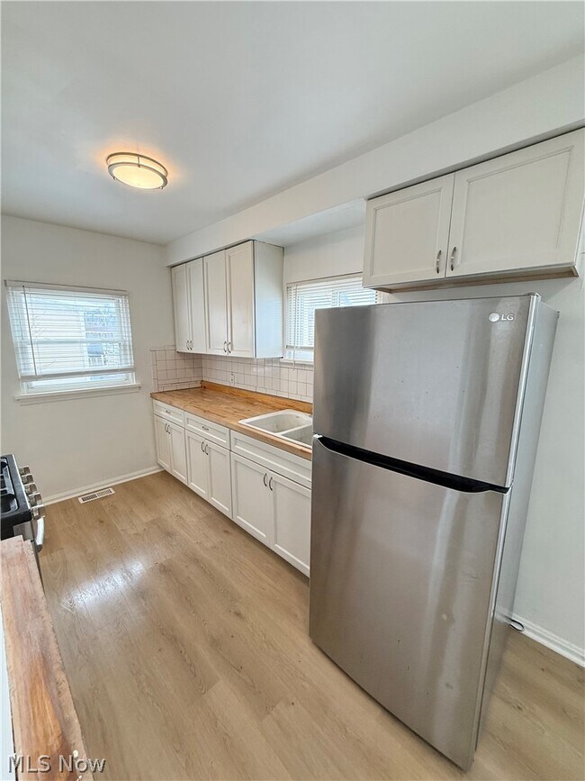 Foto del edificio - 53 Sector Dr