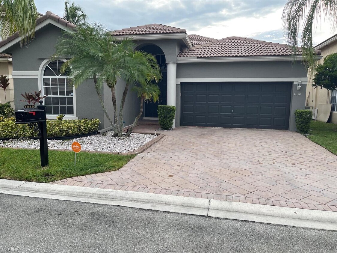 Primary Photo - 3 br, 2 bath House - 1018 NW 116th Ave
