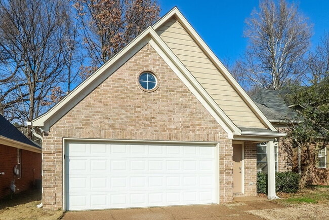 Building Photo - 6804 Kamali Ave