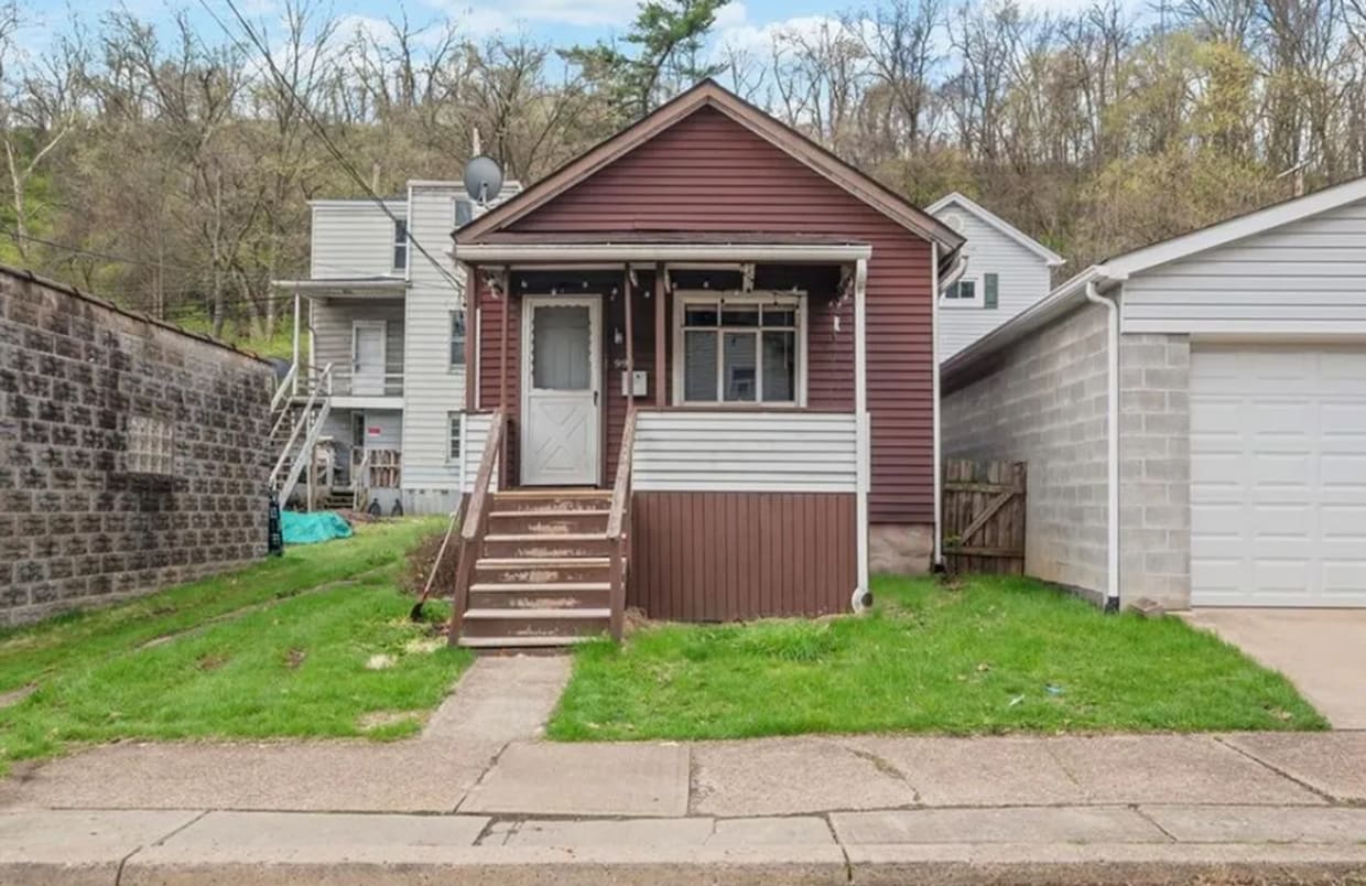 2 Bedroom Home in Carnegie! - 2 Bedroom Home in Carnegie!