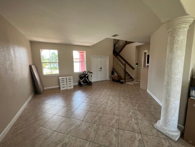 Foto del edificio - 13601 NW 9th St