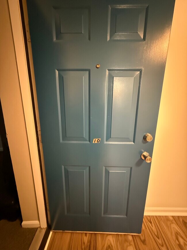 Puerta principal - 7600 Portadown Ct