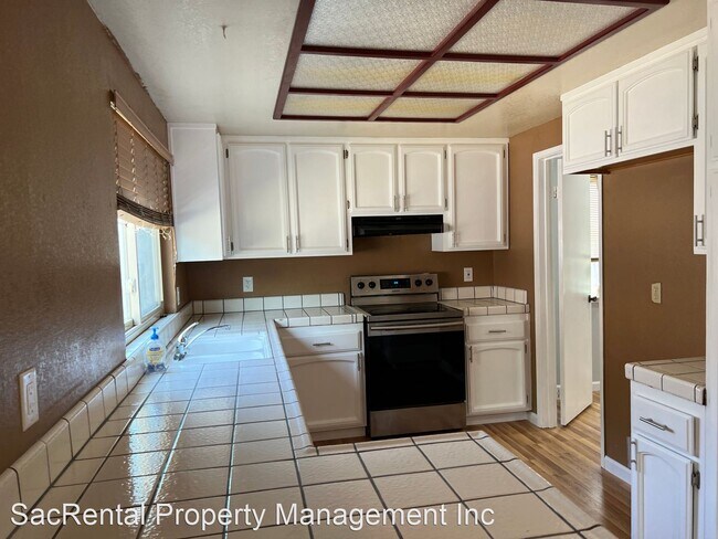 Foto del edificio - 3 br, 3 bath House - 7908 Cresentdale Way