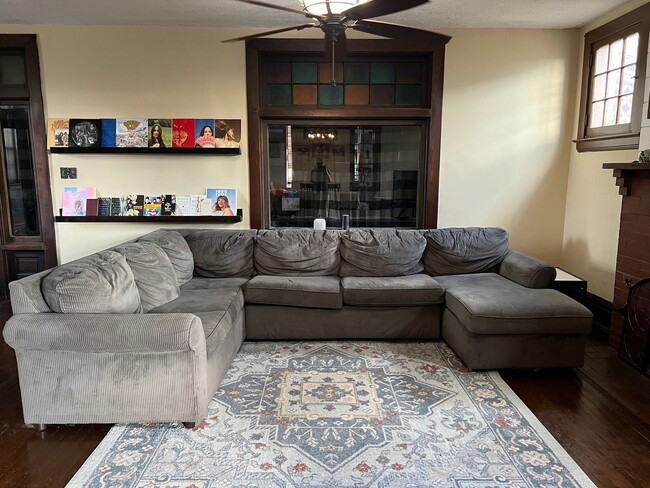 Foto del edificio - Charming 3 Bedroom with Lush Sunset Views ...