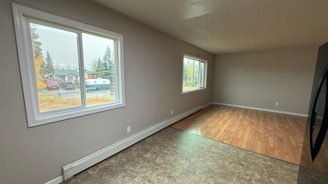 Building Photo - 1103 Karluk St