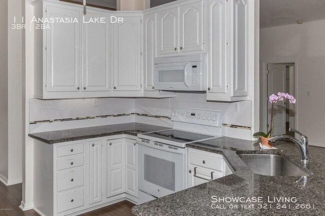 Foto del edificio - Saint Augustine Showcase Living