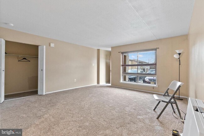 Foto del edificio - 211 James Ct