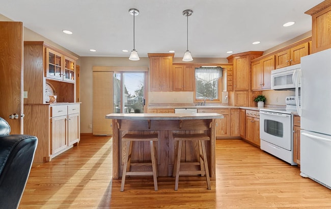 Building Photo - 3029 Saratoga Dr