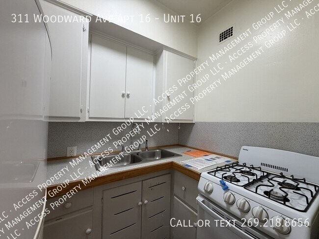 Building Photo - 311 Woodward Ave