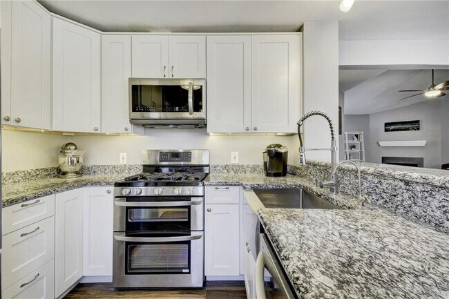 Building Photo - 9718 Curlew Dr