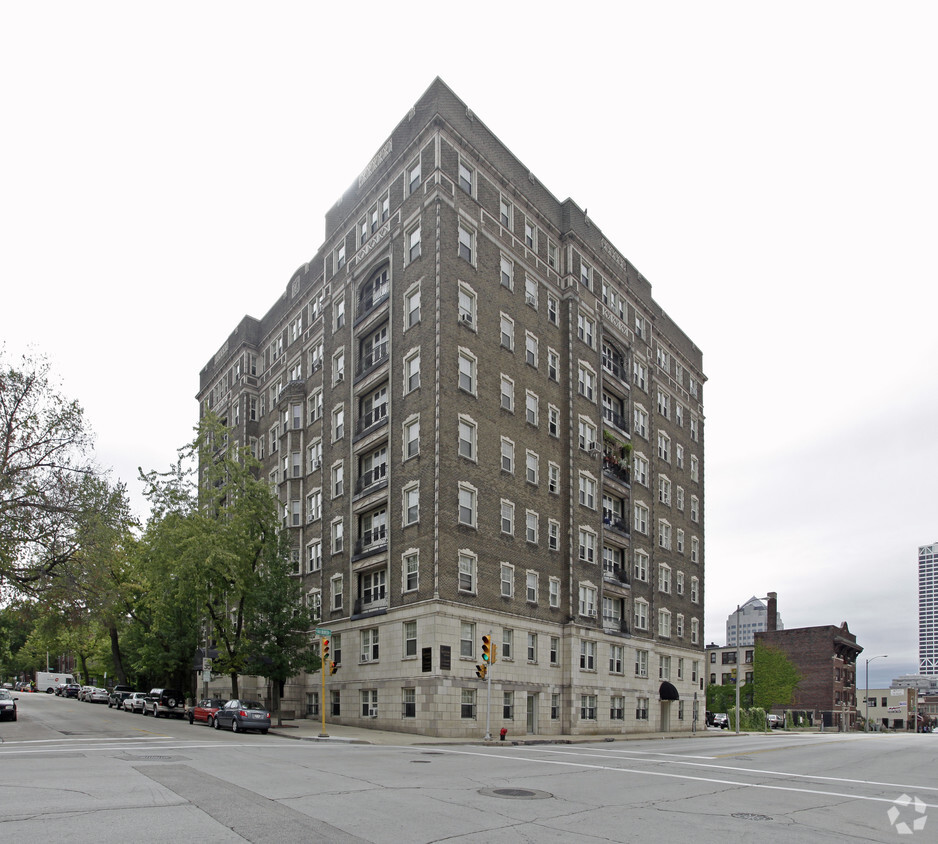 Building Photo - The Blackstone Apartments