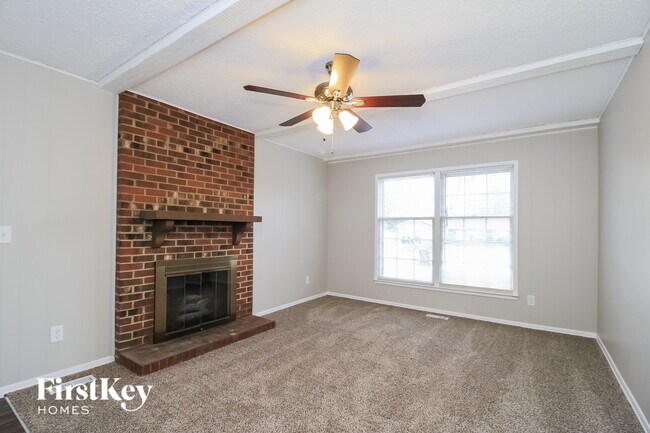 Building Photo - 1923 Greenstone Pl