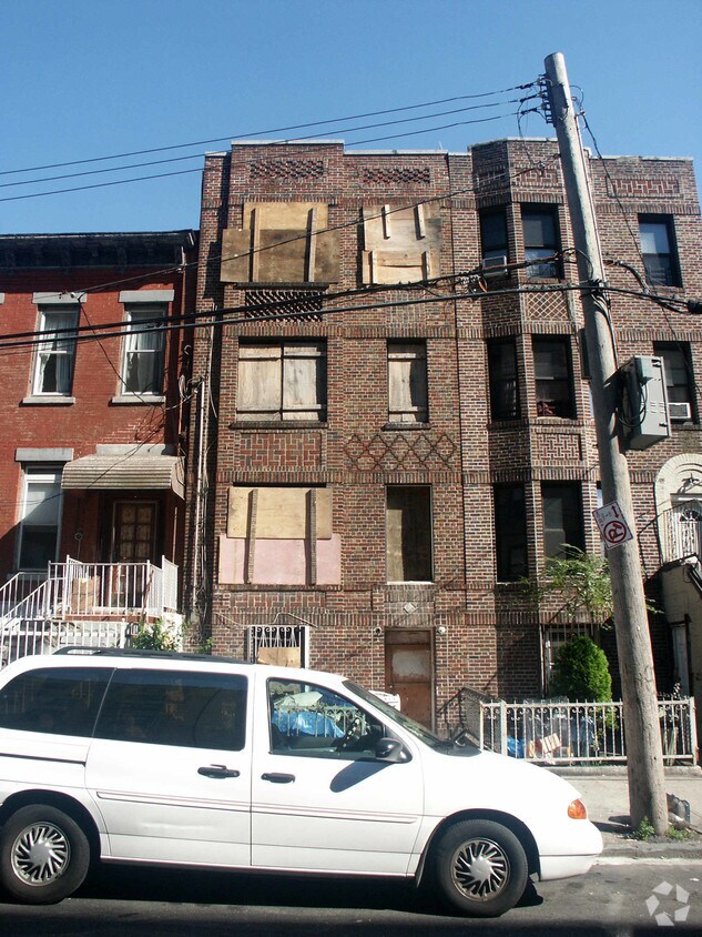 1968 Bathgate Ave, Bronx, NY 10457 Apartments in Bronx, NY