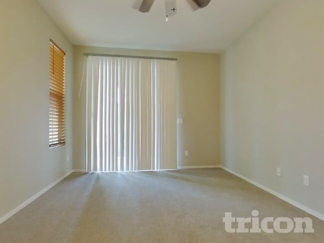 Foto del edificio - 17750 W Banff Ln