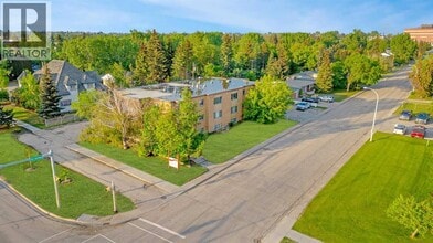 Building Photo - 9932-105 105 Ave