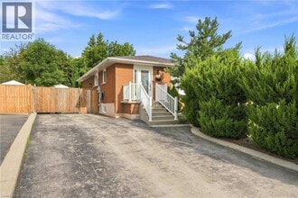 Building Photo - 28 Leduc St