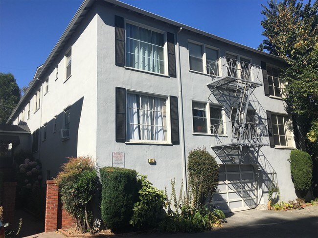Building Photo - 1129 El Camino Real