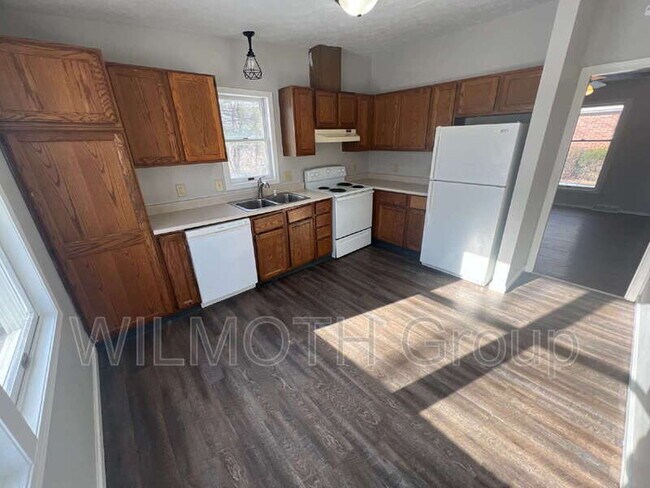 Foto del edificio - 1807 Riley Rd