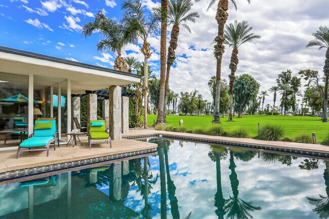 Foto del edificio - 45580 Indian Wells Ln