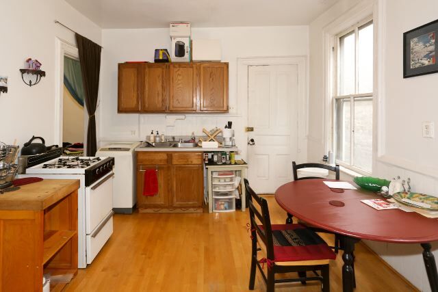 Foto del edificio - 1435 N Bosworth Ave