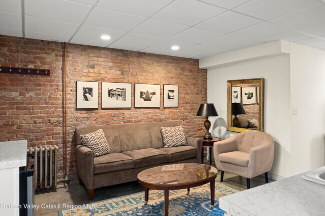 Foto del edificio - 362 Warren St
