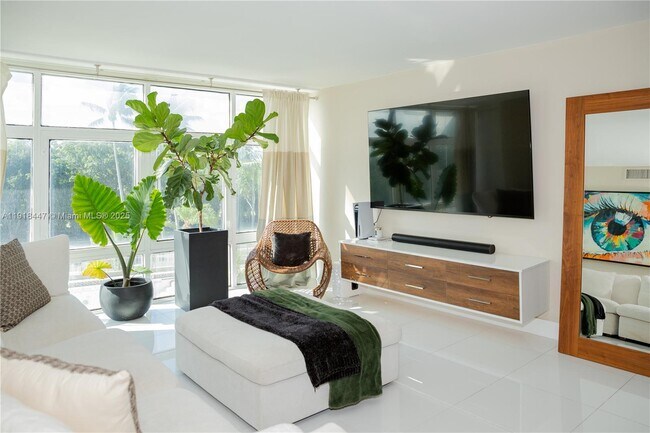 Foto del edificio - 3375 N Country Club Dr