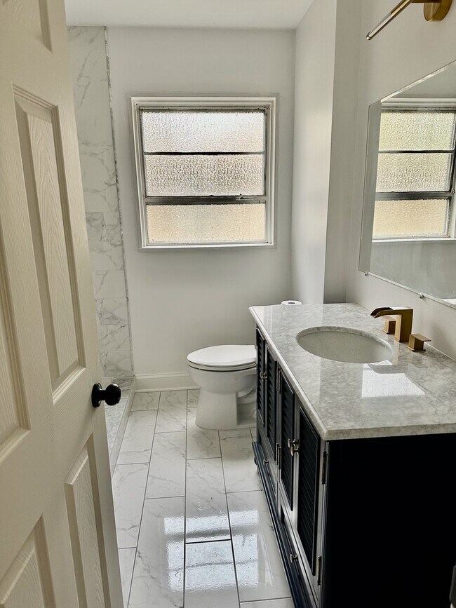 Foto del edificio - 938 Hemlock St