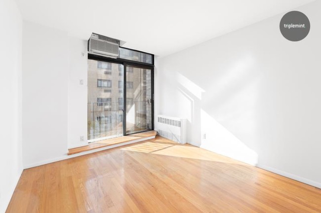 Building Photo - 215 East 24th Street