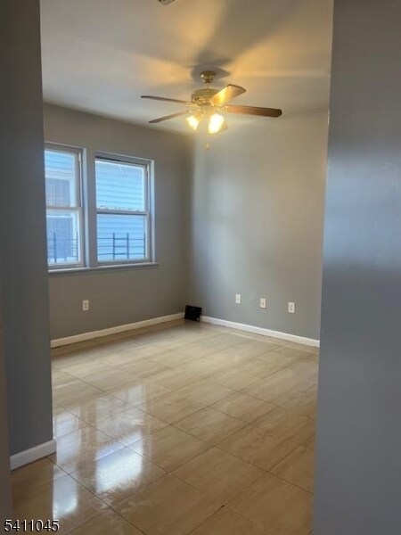 Foto del edificio - 126 Livingston St