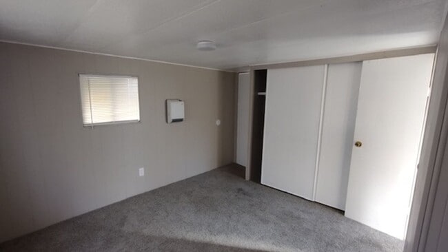 Building Photo - 3 Bedroom, 2 Bath Home in Granbury for Rent