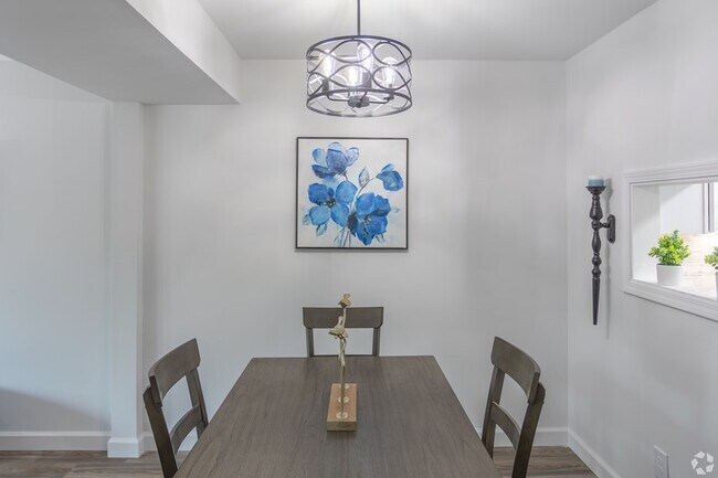 Building Photo - Galbraith Pointe Apartments and Townhomes