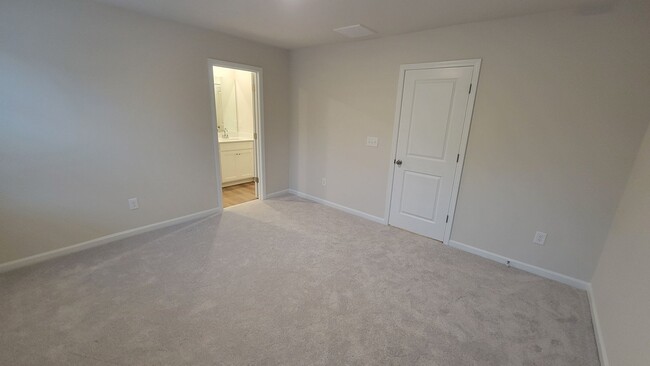 Foto del edificio - 3 bed, 2.5 Bath Townhome Available in Reid...