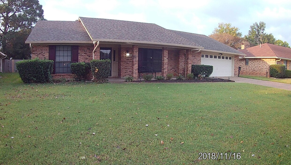 Primary Photo - 611 Turtle Creek Dr