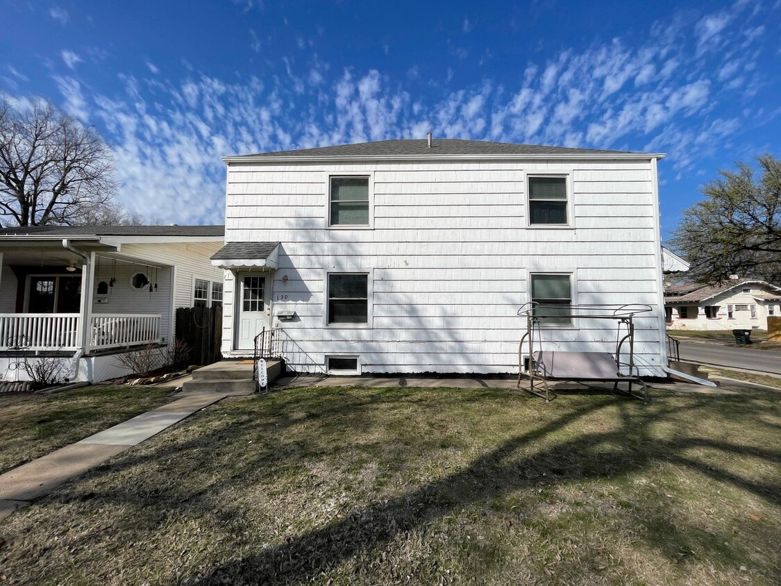 Primary Photo - 130 E 15th Ave