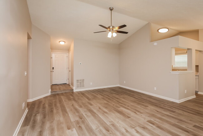 Building Photo - 1384 Luther Way