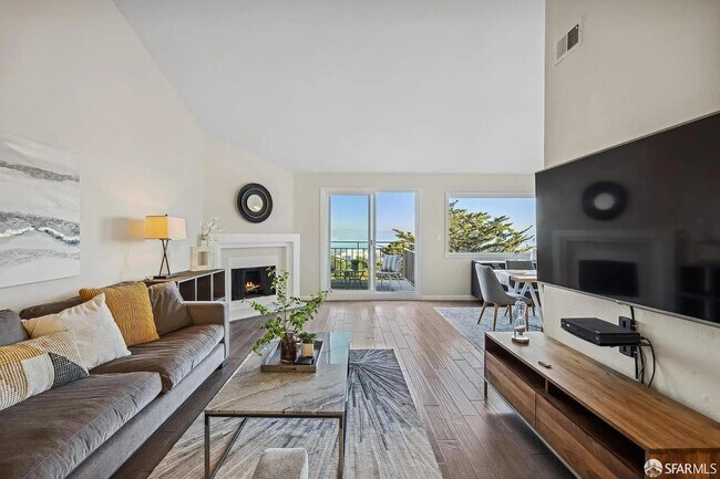 Foto del edificio - 2 Hawkins Ln
