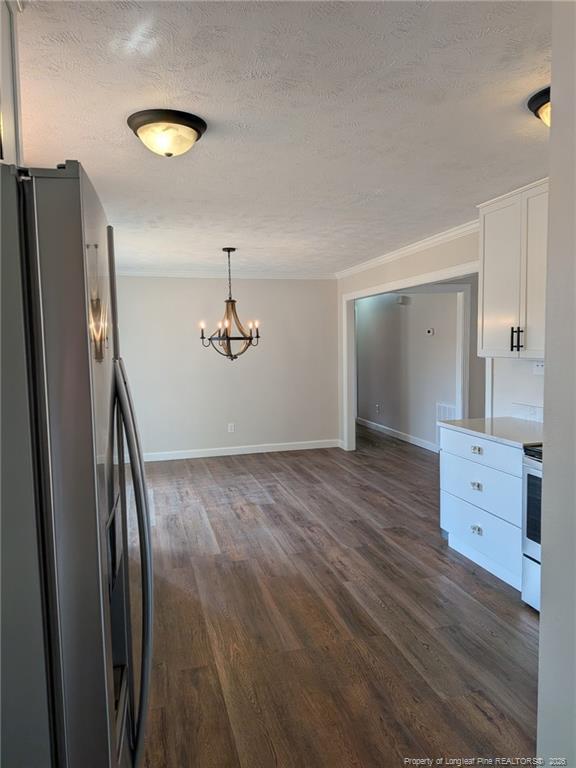 Foto del edificio - 15 Happy Valley Dr