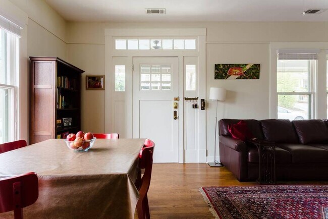 Foto del edificio - 605 Harthan St